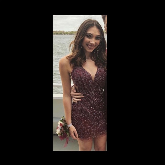 dress - Picture 3 of 4